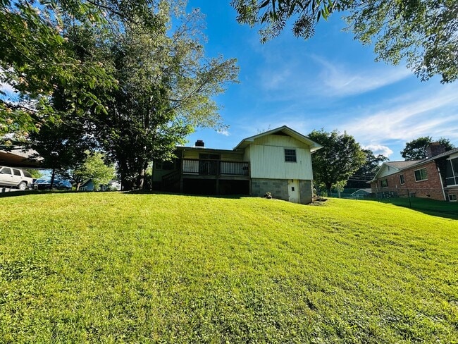 120 Utah Ave