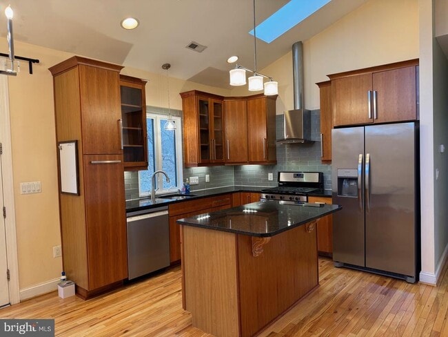 Photo - 6158 40 Winks Way