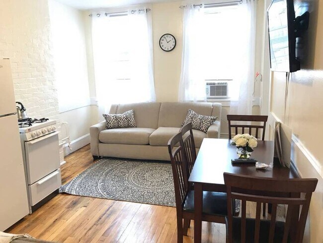 Photo - 161 Endicott St