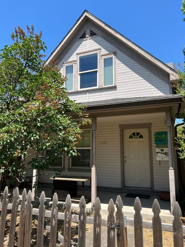 Photo - COMING SOON!  2 bed, 2 bath home in the heart of Ashland