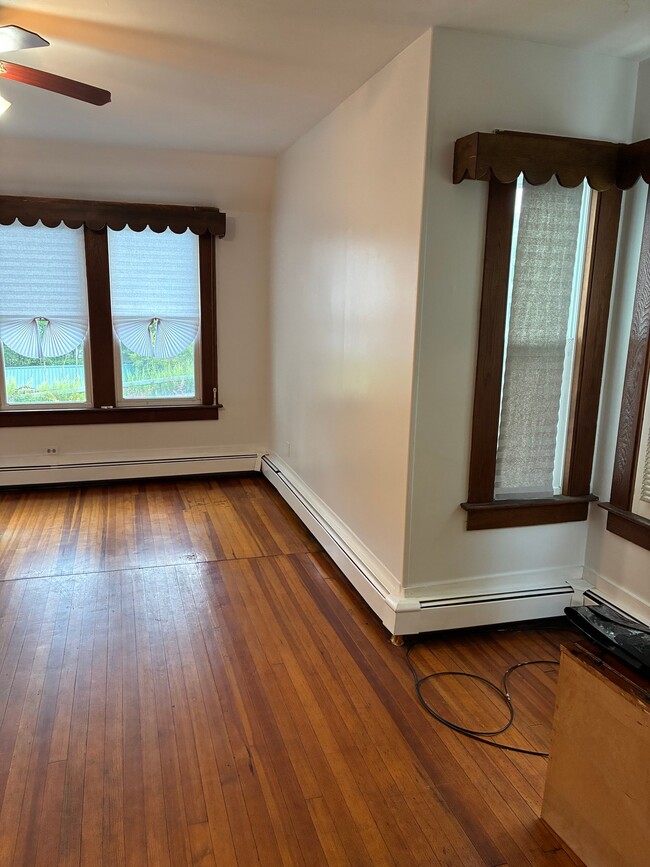 18 Mill St Unit 1