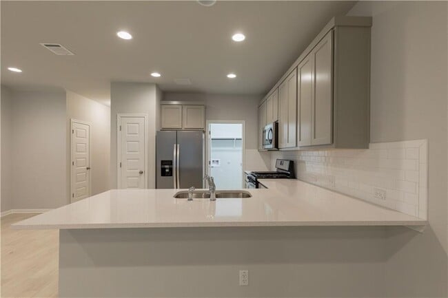 Photo - 2020 Pecan Island Dr