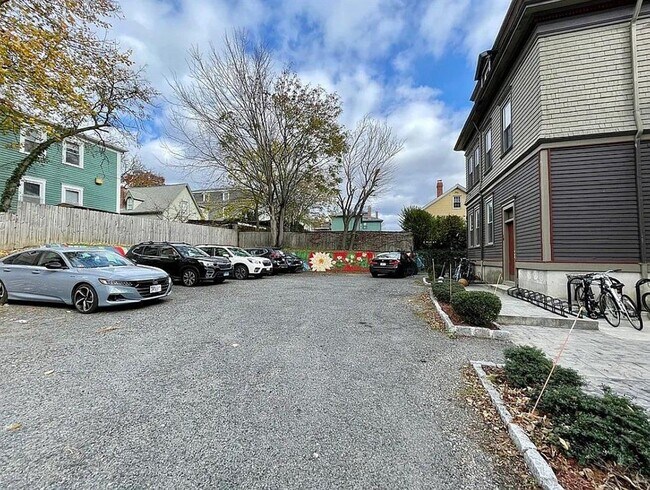 66 John St Unit 1