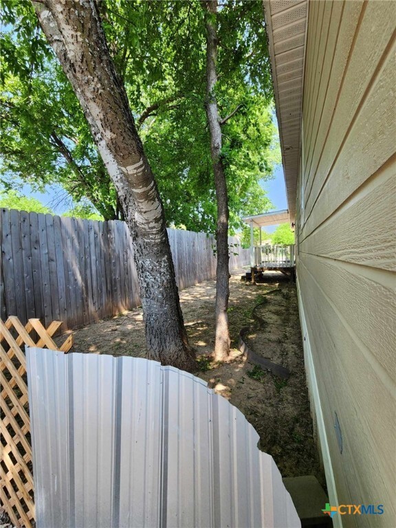 Photo - 922 Ashwood Dr