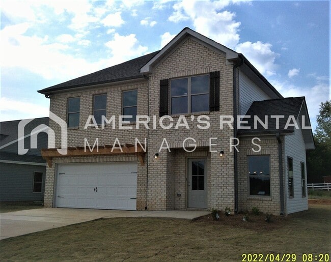 Photo - Spacious Home for Rent in Meridianville, AL... Available to View Now!!!