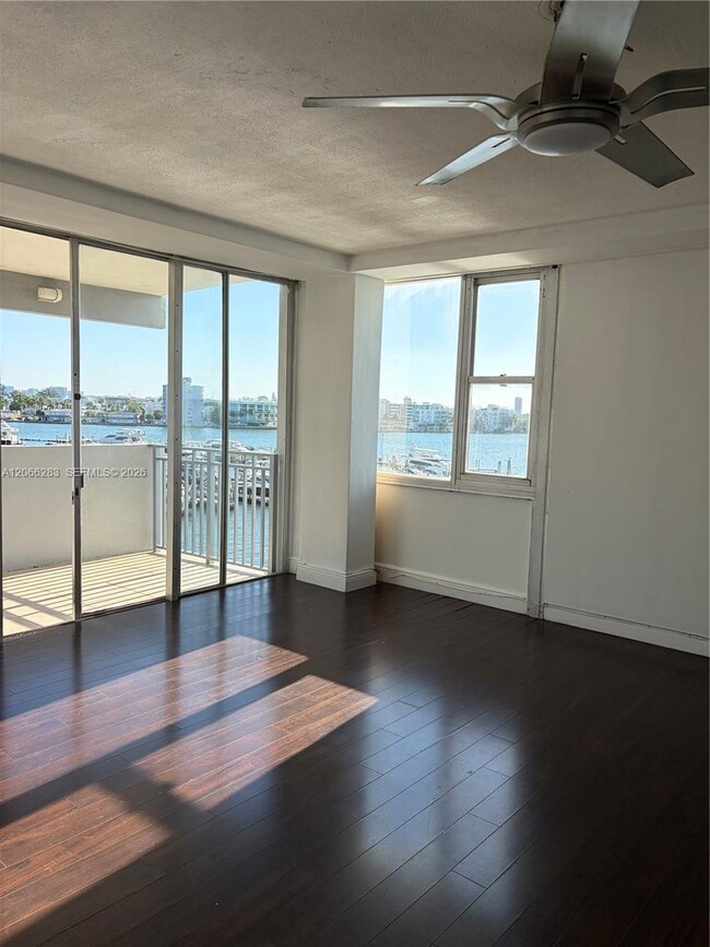 Photo - 7545 E Treasure Dr Unit 5G