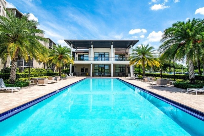 8300 N Sherman Cir Unit F-108
