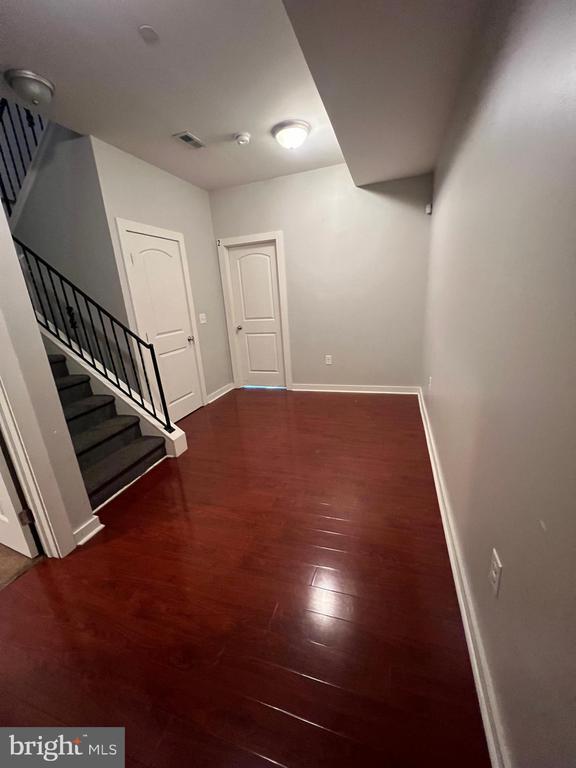 Building Photo - 1535 Cecil B. Moore Ave Unit C Rental