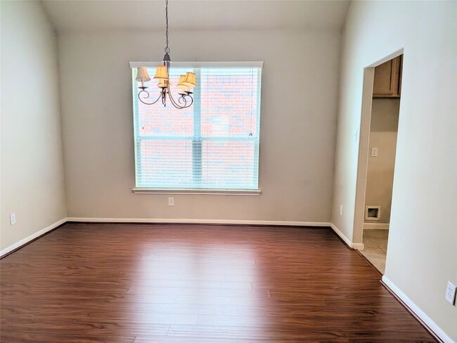 Building Photo - 4911 Spring Showers Ct