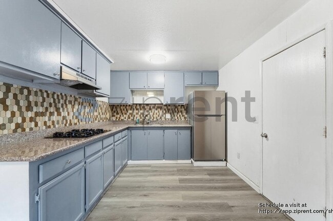 Photo - 1657 Knickerbocker Dr