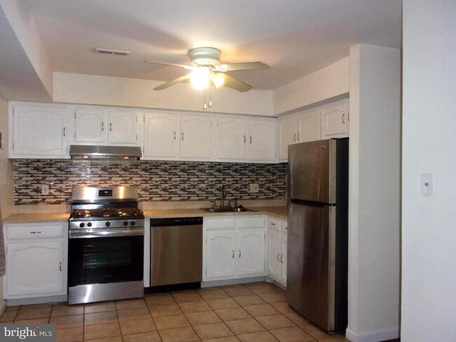 Photo - 48 Chelsea Cir