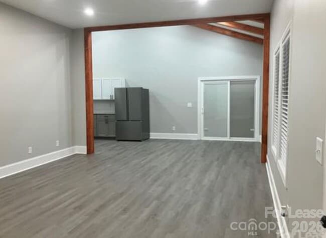 Photo - 2961 Beaty Rd