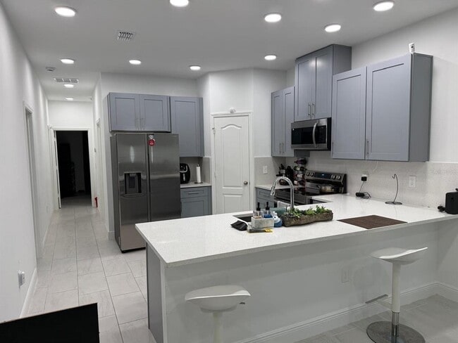 Photo - 2220 Smith St