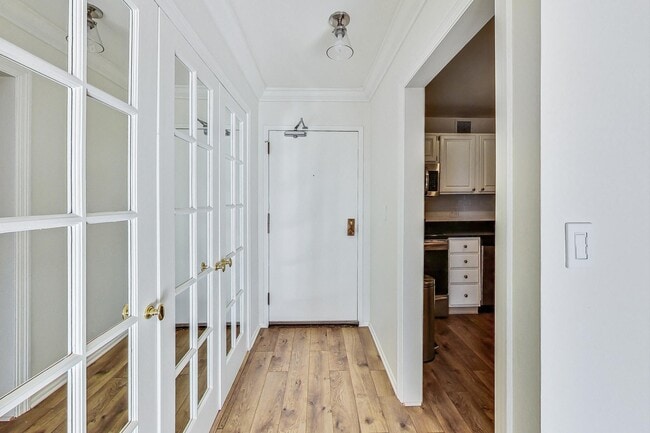 Photo - 1516 N State Pky Unit 11C