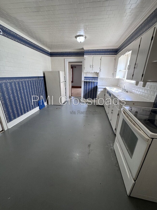 Photo - 1738 Flint Ave
