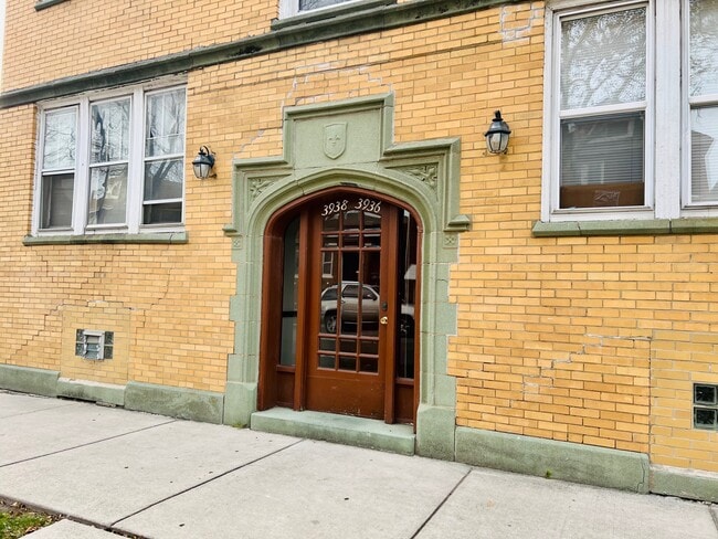 3938 S Talman Ave Unit 2nd floor