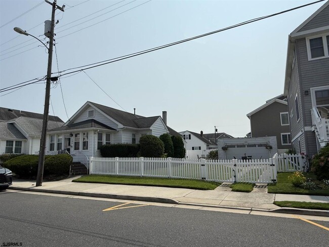 Photo - 104 N 35th Ave