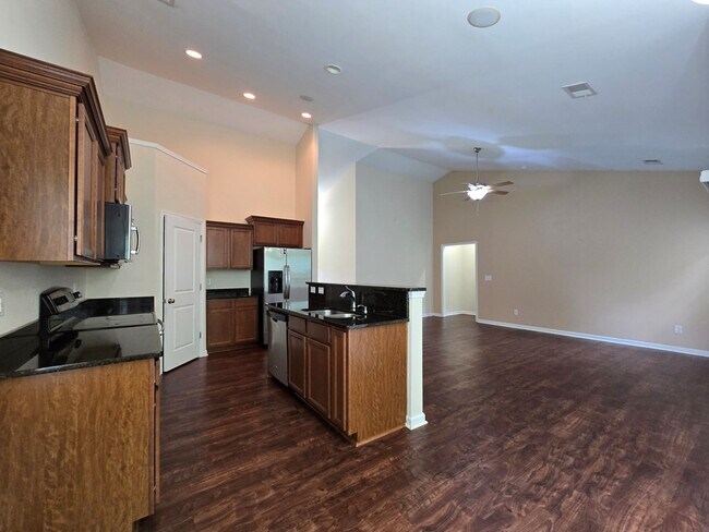 Photo - 1833 Talisker Dr