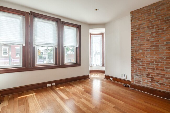 Photo - 2739 W Girard Ave Unidad 2F