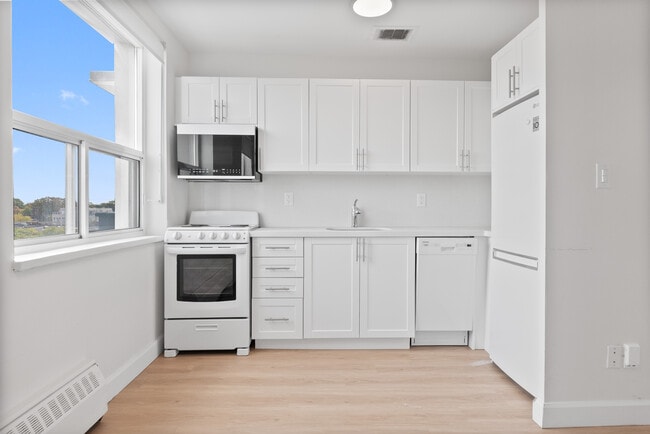 Building Photo - 1017 Woodbine