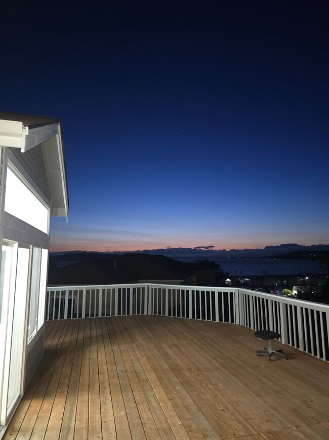 Photo - 2805 Chambers Bay Dr