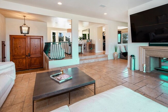 Photo - Spectacular View Home for Lease in Bel Air Knolls