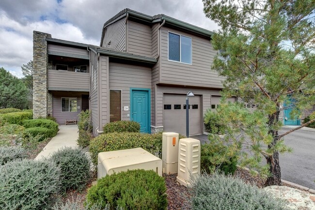 Building Photo - Beautiful 3 Bed, 2 Bath Condo on the Hassaympa Golf Course!