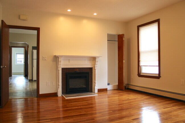 Photo - 17 Sewall St Unit 2