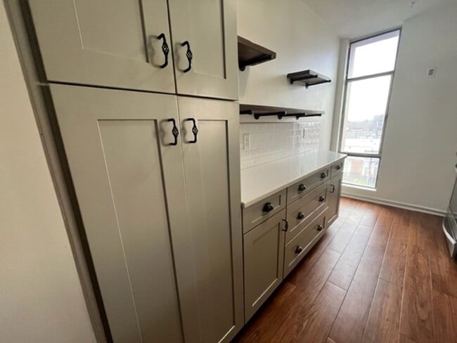 Photo - Luxury Condo at the Hampshire- 3 bedrooms,...