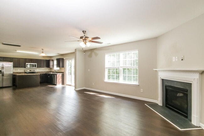 4420 Eglinton Toll Ct