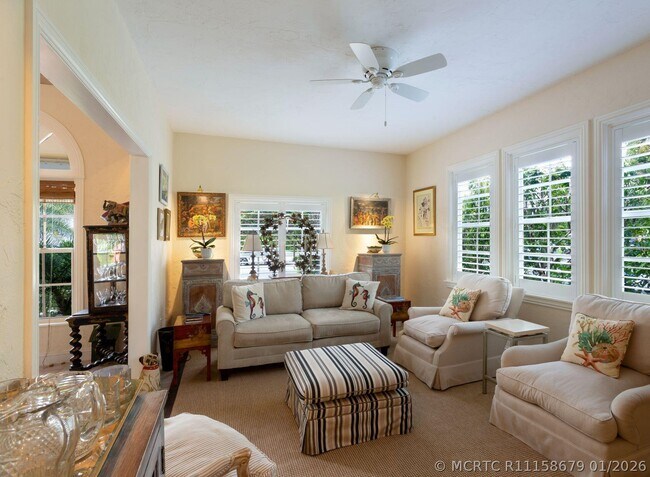 Photo - 4210 Washington Rd
