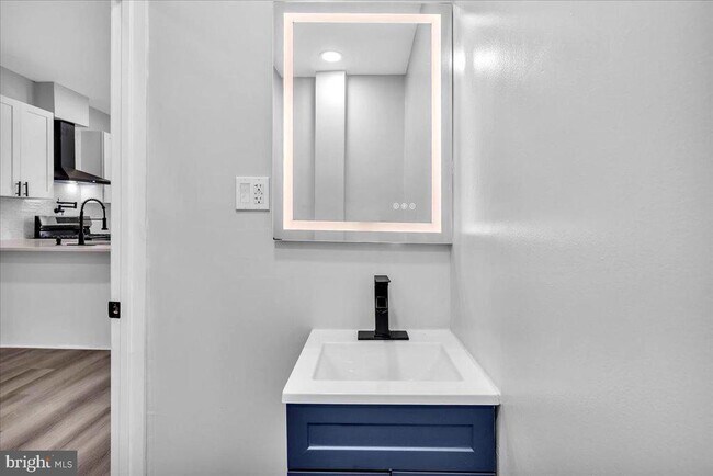 Photo - 4229 Romain St