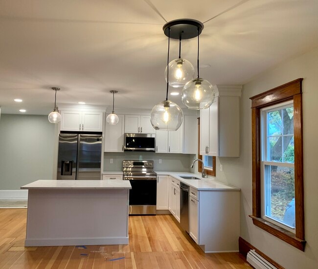 Kitchen - 331 Elm St Unit 2