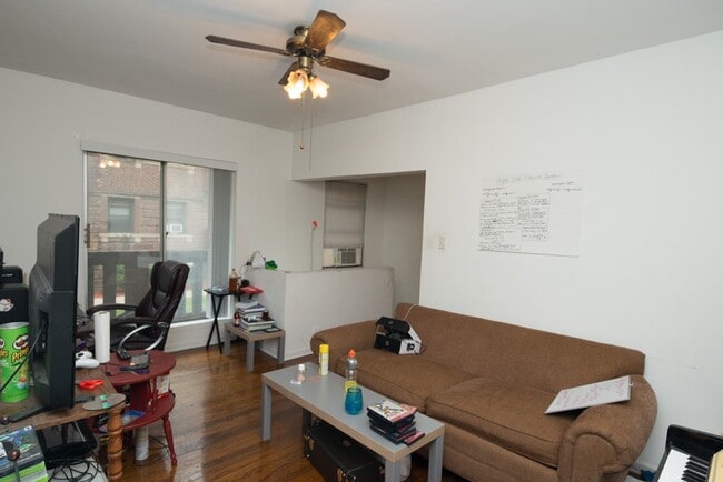 Building Photo - 2959 N Halsted St Unit A00C Rental