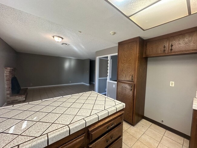 Photo - 1175 E Edison St