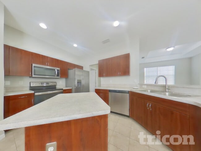 Photo - 3089 Tishman Ave