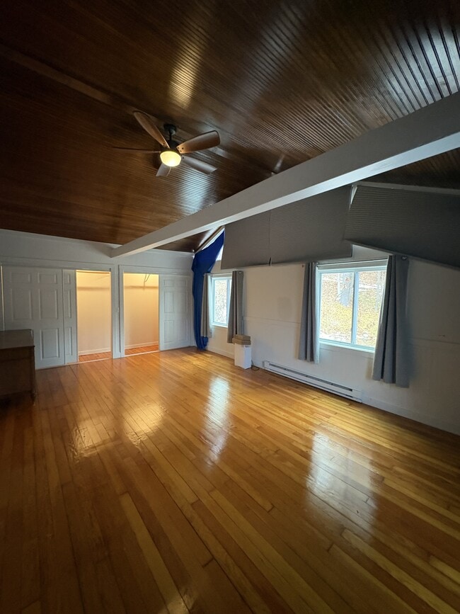 Photo - 7 Old Farm Rd