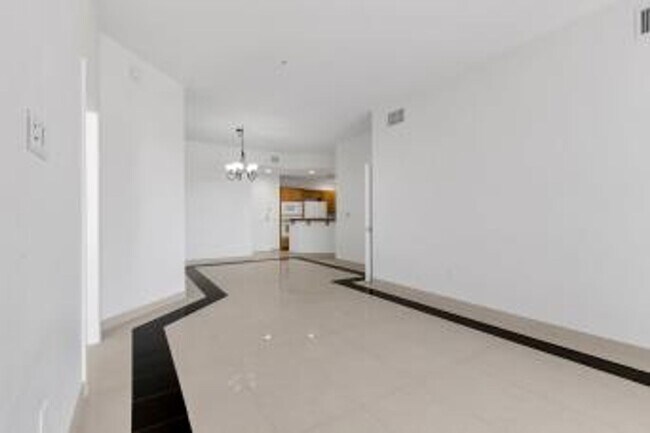 Photo - Two bedroom Park Avenue Condo/Freshly pain...