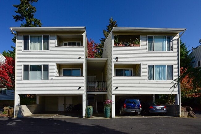 Building Photo - Ballinger Way Condo Unit 19F-20301 19th Ave NE