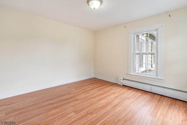 Photo - 29 Walnut St