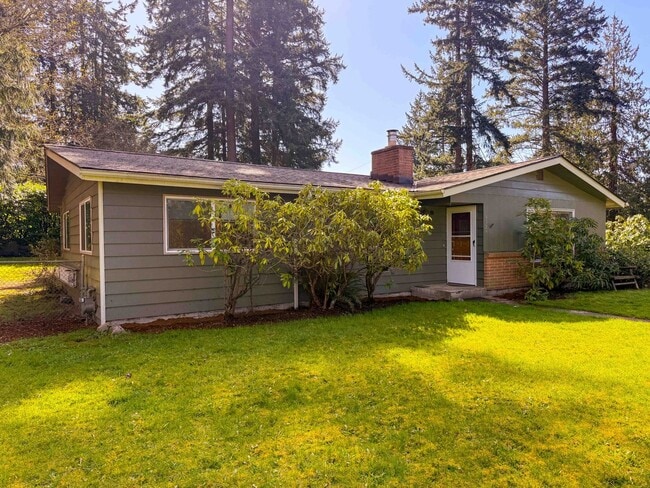 Building Photo - 3bd/1.5ba Edmonds Home