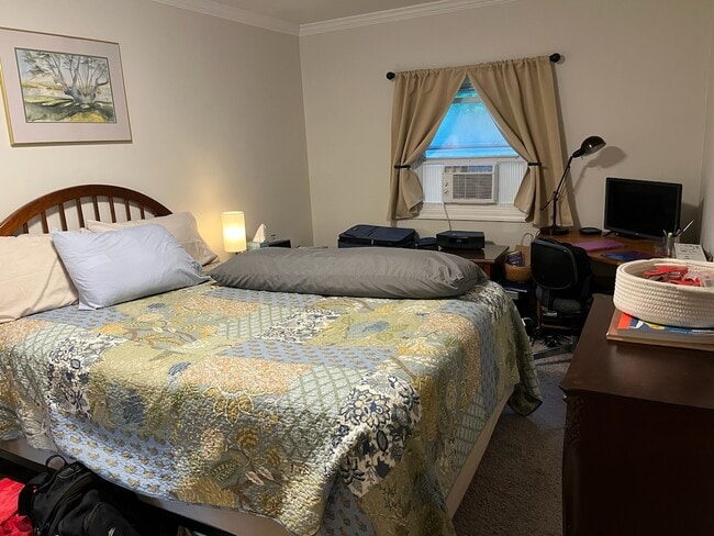 Photo - 592 Long Pond Rd