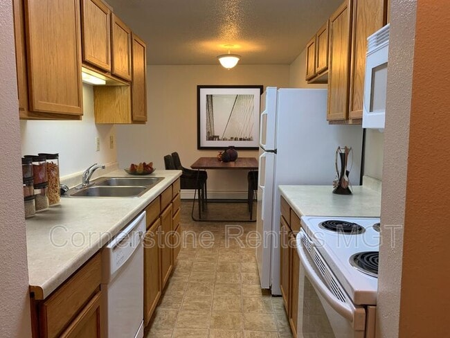 Photo - 1515 14th Ave E