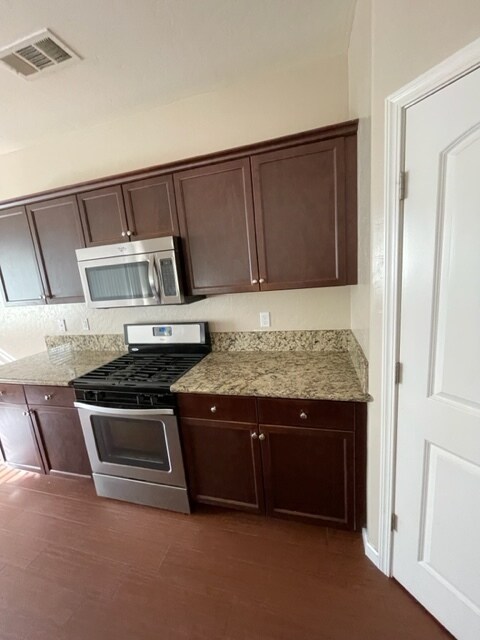 Photo - 2859 S Oakhurst Ct