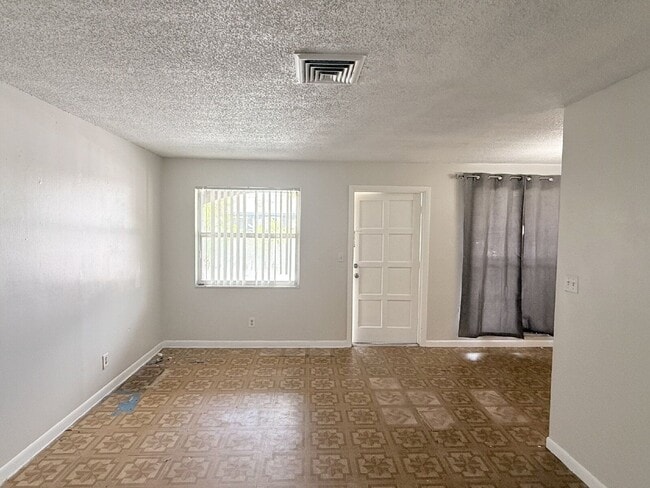 1100 70th St N Unit 2