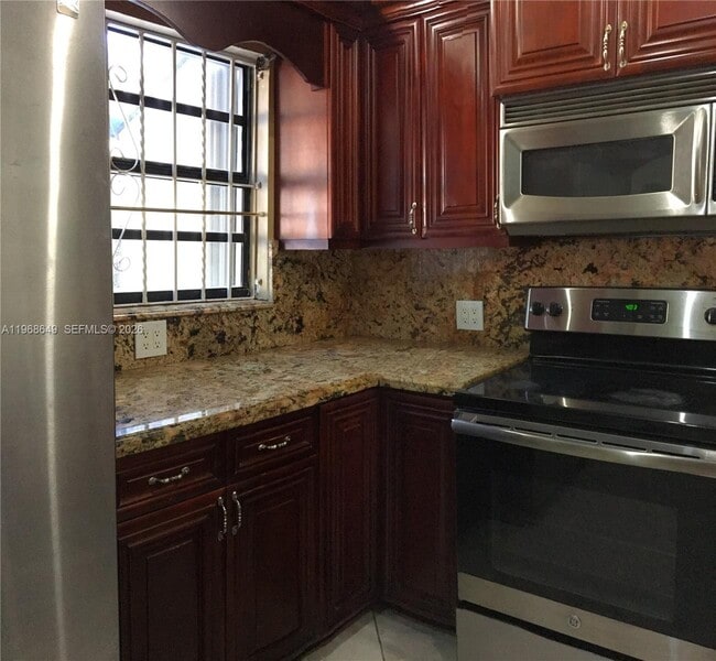 Photo - 13444 SW 62nd St