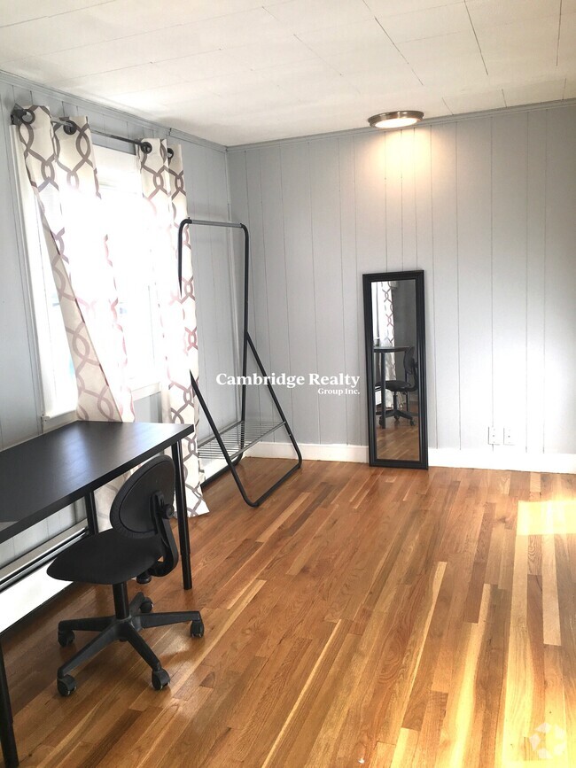 Building Photo - 62 Woods Ave Unit 2 Rental