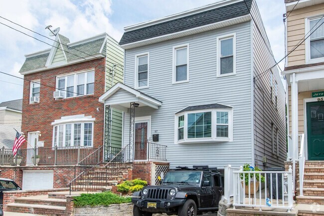Building Photo - 97 W 15th St Rental