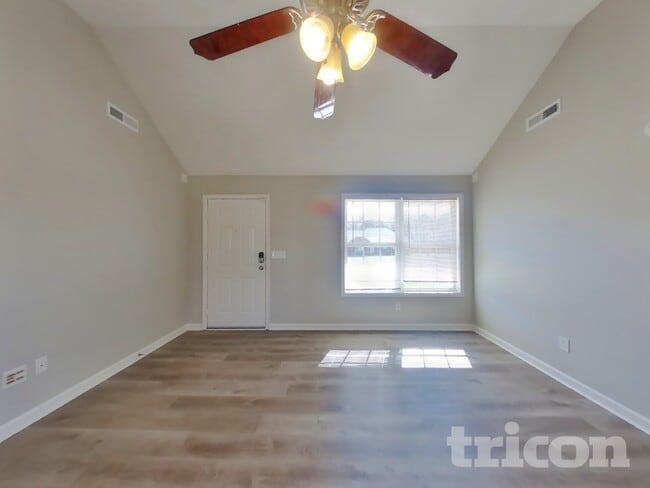 Photo - 9021 Macbeth Dr