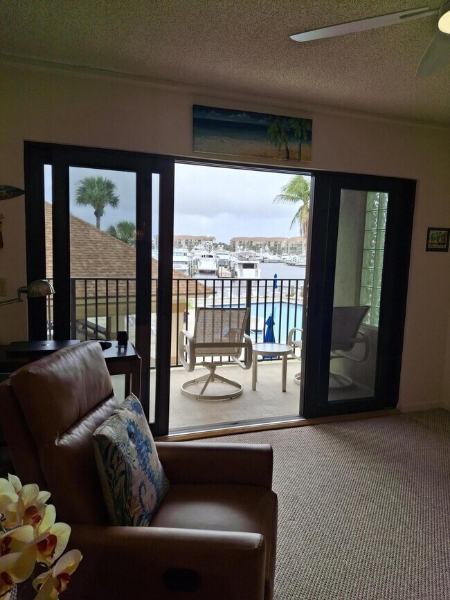 Photo - 1201 Seafarer Cir Unit Apt 201